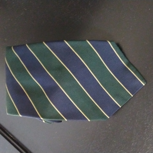 Maas Brothers Of Florida 100% Silk Tie - Picture 2 of 8